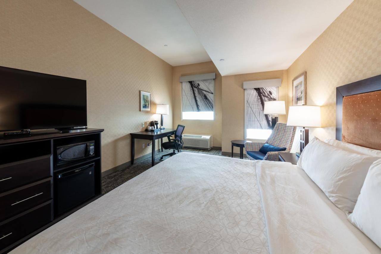 Holiday Inn Express & Suites Riverport Richmond By Ihg Exterior foto