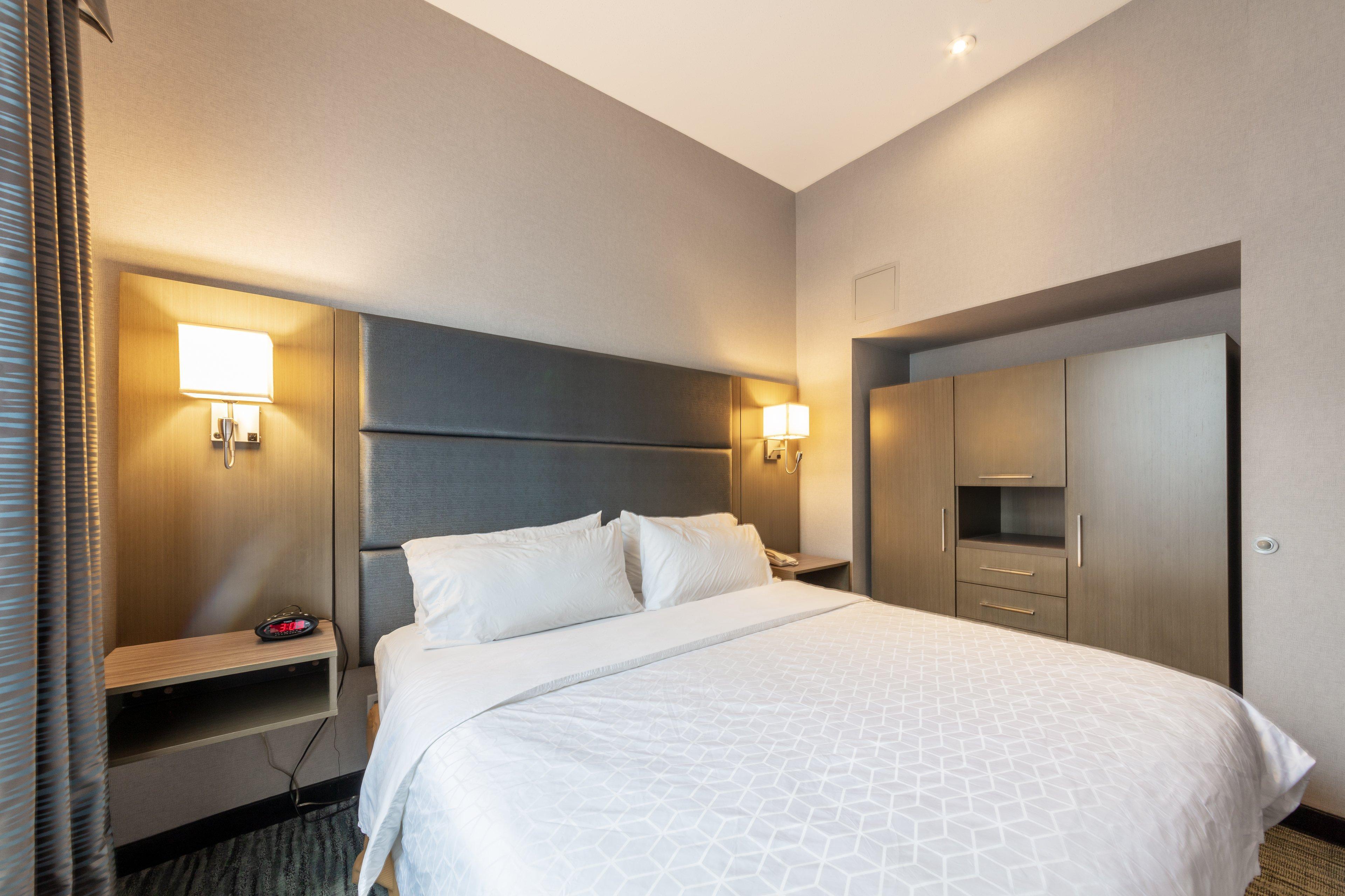 Holiday Inn Express & Suites Riverport Richmond By Ihg Exterior foto