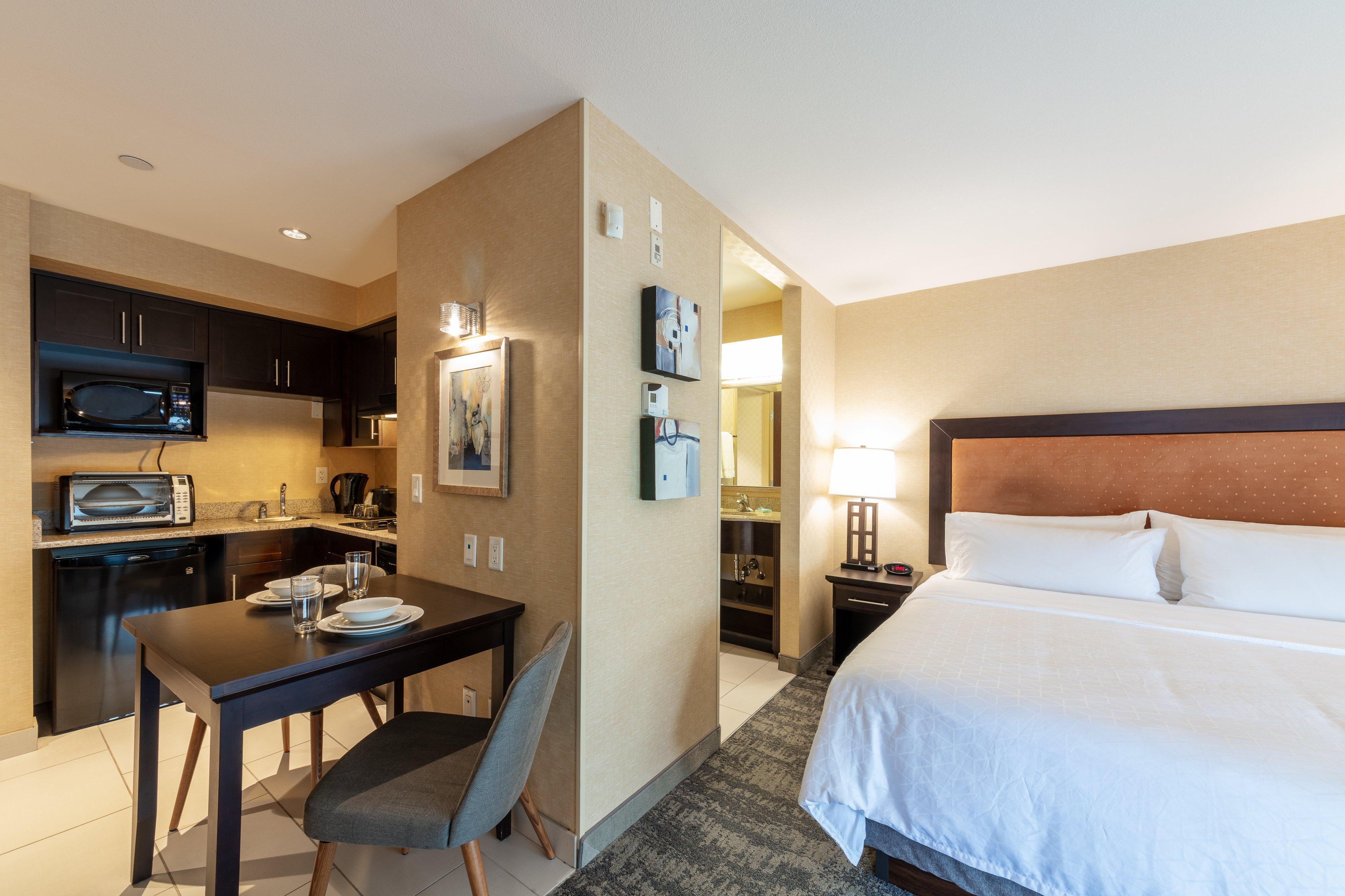 Holiday Inn Express & Suites Riverport Richmond By Ihg Exterior foto