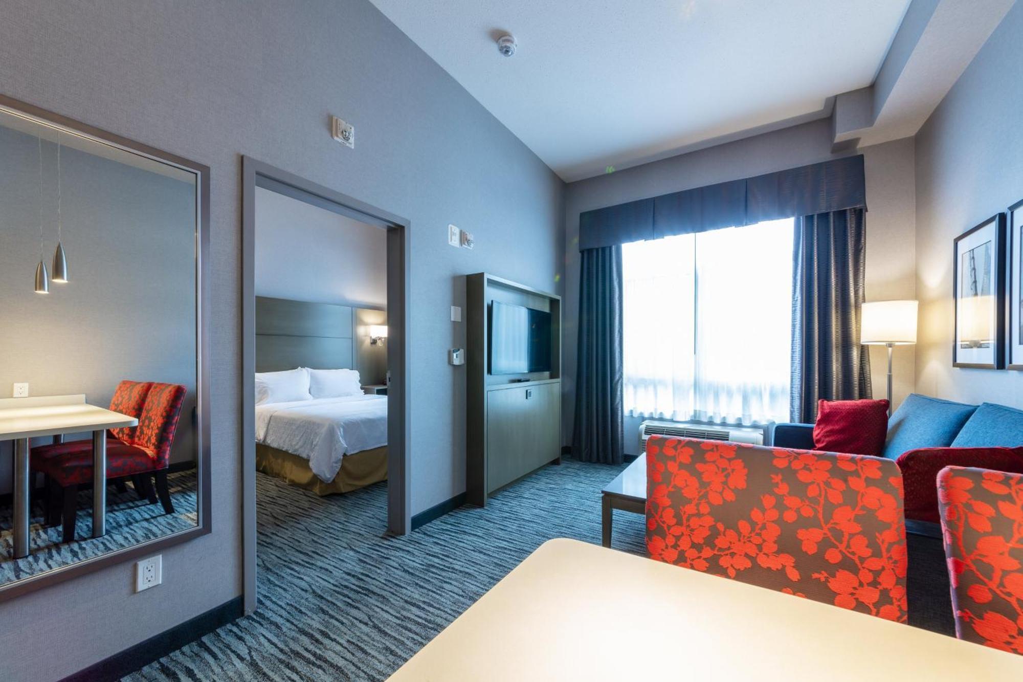 Holiday Inn Express & Suites Riverport Richmond By Ihg Exterior foto
