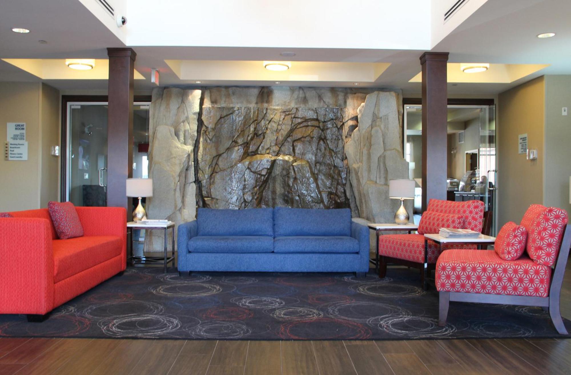 Holiday Inn Express & Suites Riverport Richmond By Ihg Exterior foto